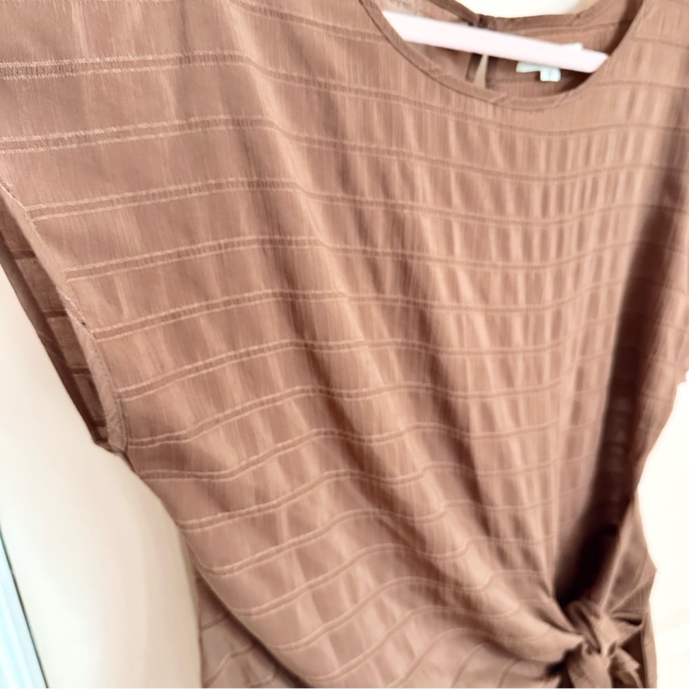 Brown lightweight max studio top - image 2